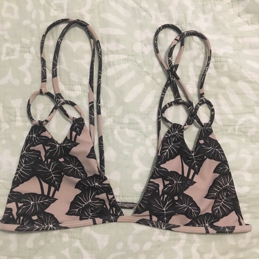 Acacia Top ❗️SOLD❗️
